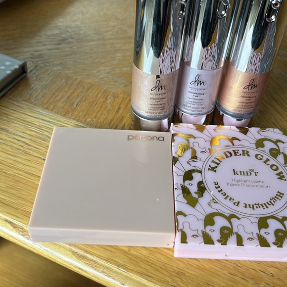 Denessa Myricks/Persona/Dominique Cosmetics/ Kinder Glow Highlighter lot… - Picture 2 of 7